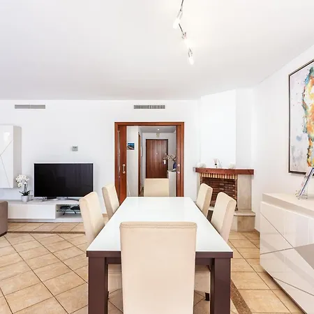 Holiday home Simone By Intiholidays *