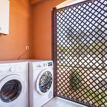 Simone By Intiholidays Feriehus