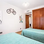 Simone By Intiholidays * Quarteira